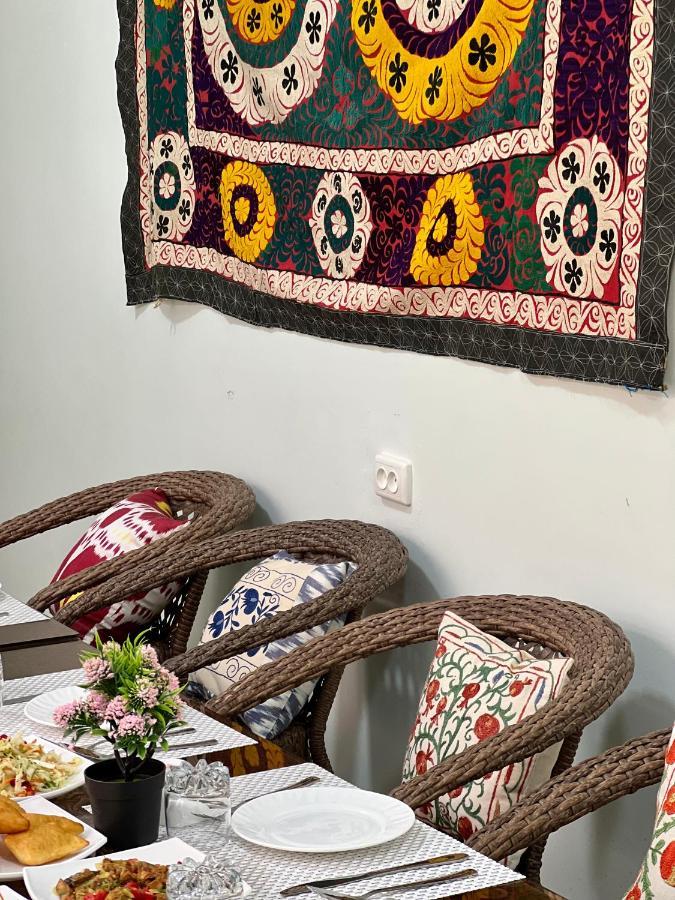 בוקורו Art Suzani National House Hotel מראה חיצוני תמונה