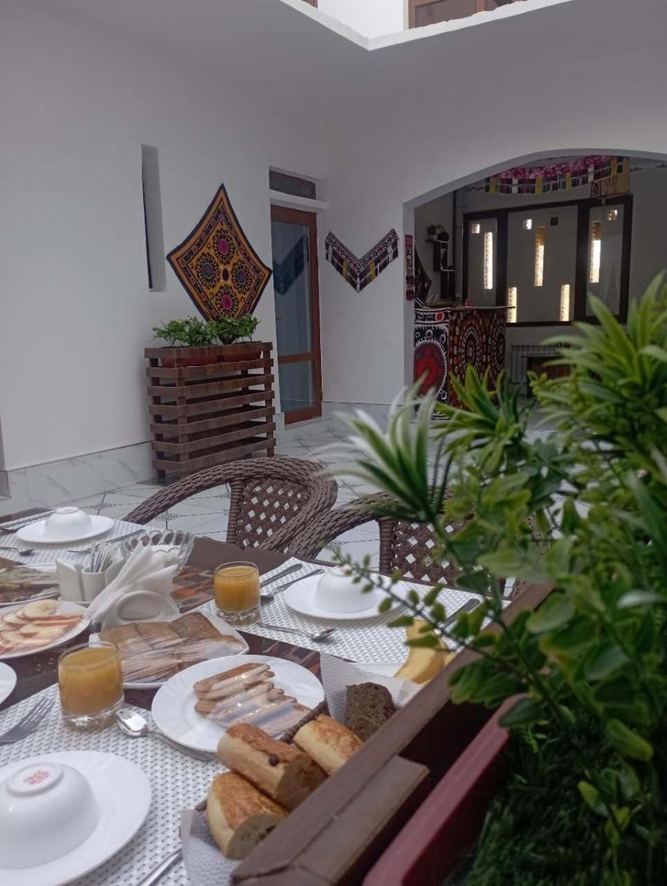 בוקורו Art Suzani National House Hotel מראה חיצוני תמונה